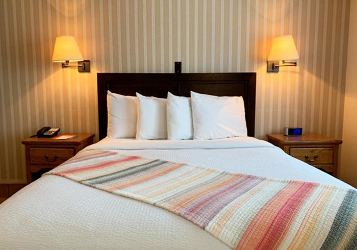 Coachman Inn Oak Harbor Εξωτερικό φωτογραφία