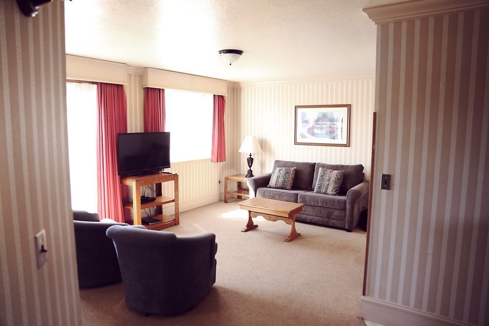 Coachman Inn Oak Harbor Εξωτερικό φωτογραφία